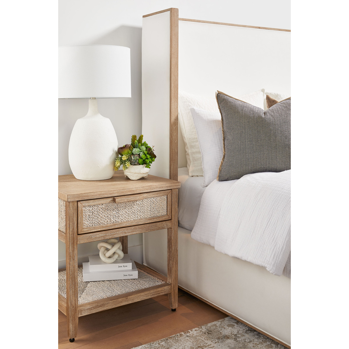 Malay 1-Drawer Nightstand