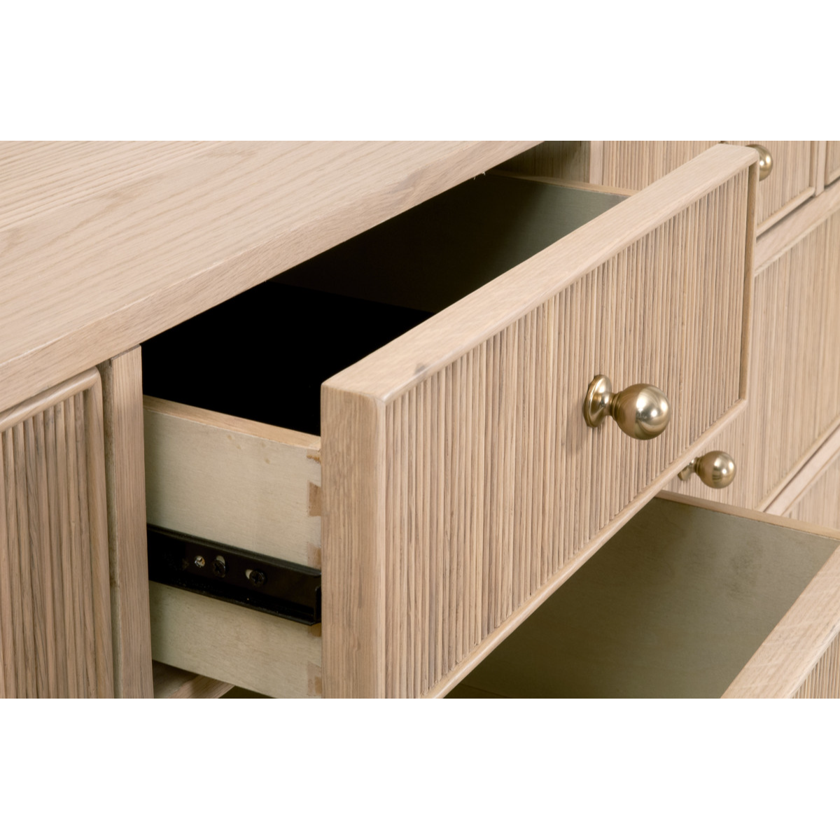 Highland 8-Drawer Double Dresser